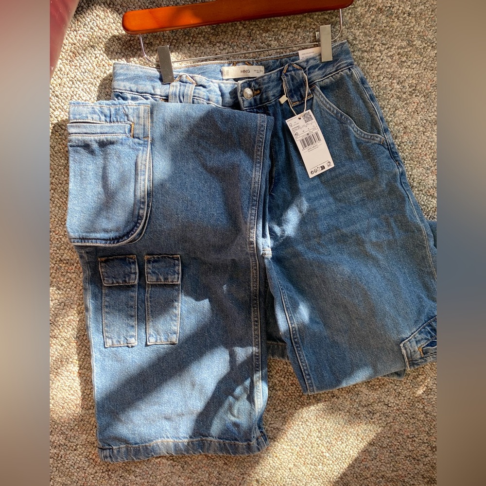 NWT Multi-Pocket Cargo Jeans